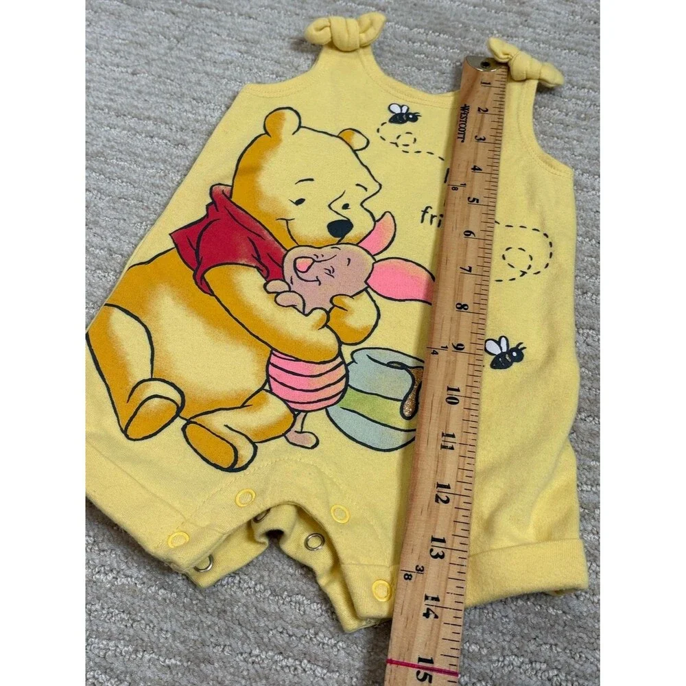 Disney Winnie the Pooh Yellow Romper Babies Newborn Size 0-3M Graphic Piglet